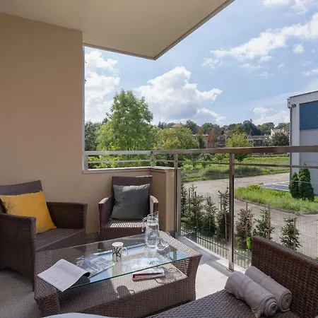 Blonia With Balcony By Renters Cracovia