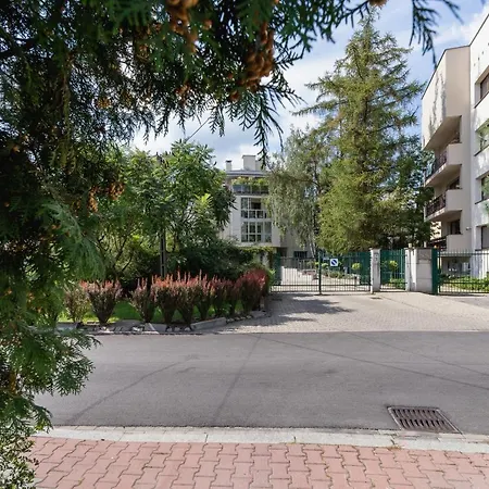 Blonia With Balcony By Renters Cracovia