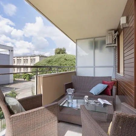 Apartamento Błonia With Balcony By Renters Cracóvia